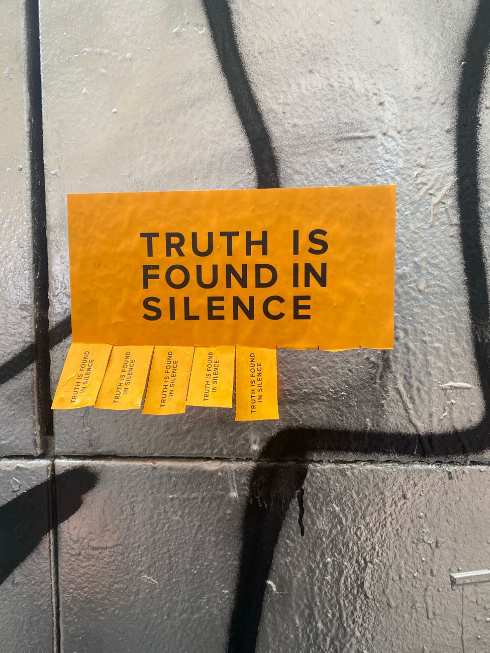 yellow paper with message